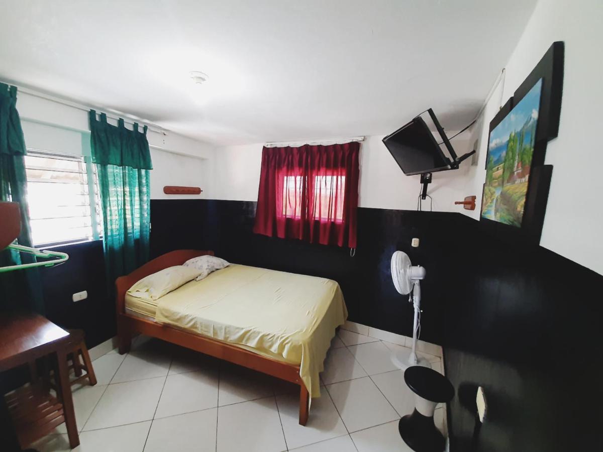 Hospedaje Iroaki Yurimaguas Bagian luar foto