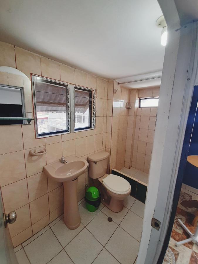 Hospedaje Iroaki Yurimaguas Bagian luar foto